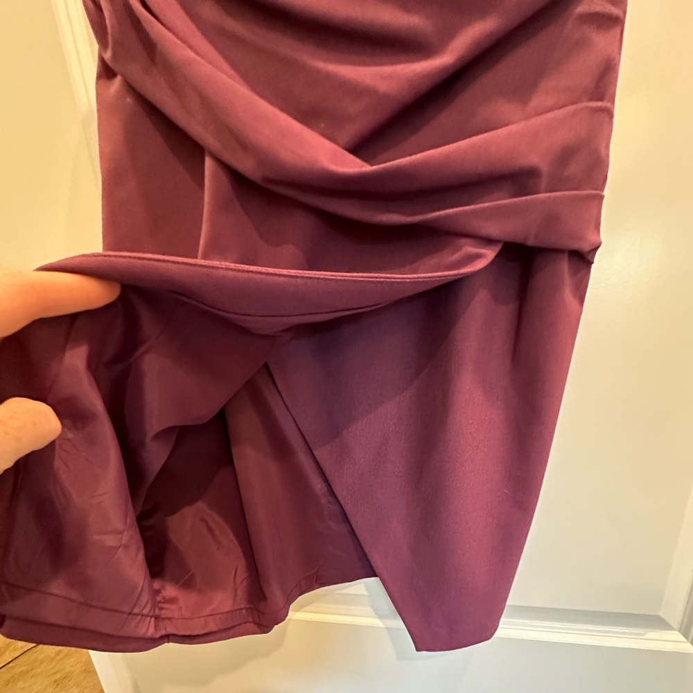 Black Halo Ruched Pencil Slit Skirt Eggplant - Picture 2 of 7